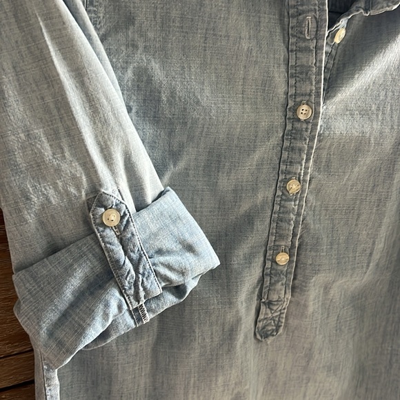 Vineyard Vines Chambray Shirt, Size 8 - Picture 3 of 6